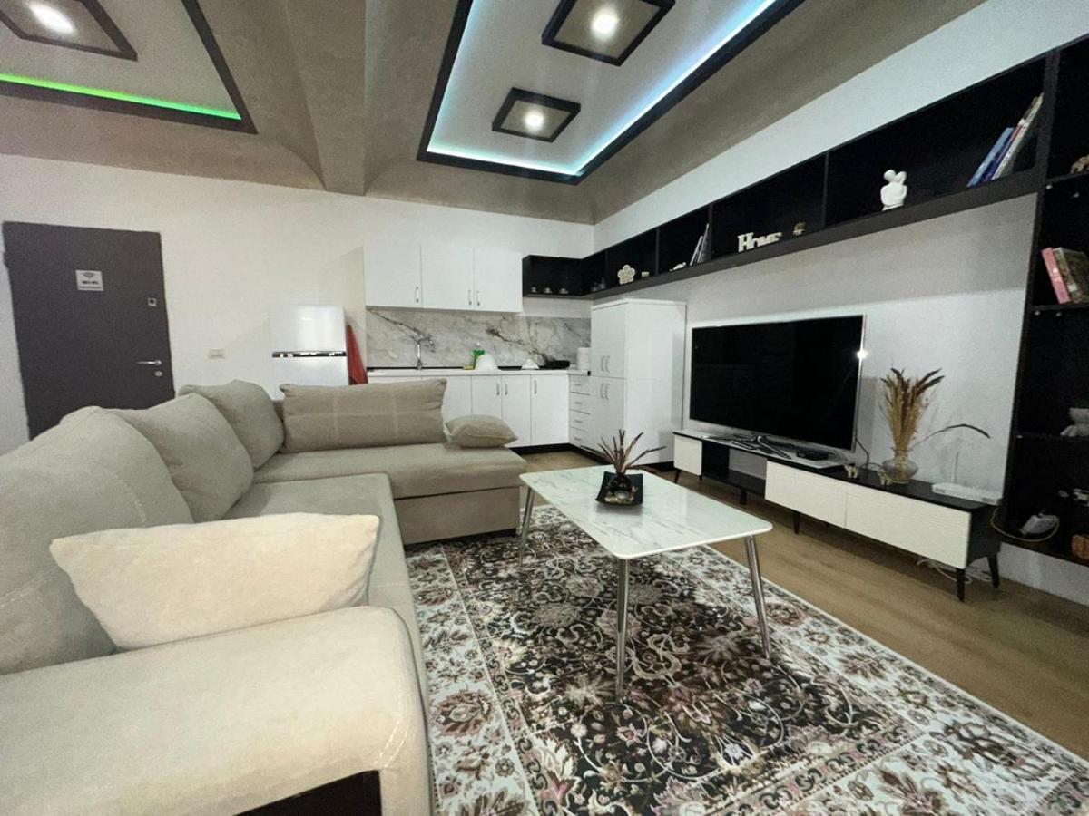 Your Joyful Spot Shkoder Bagian luar foto