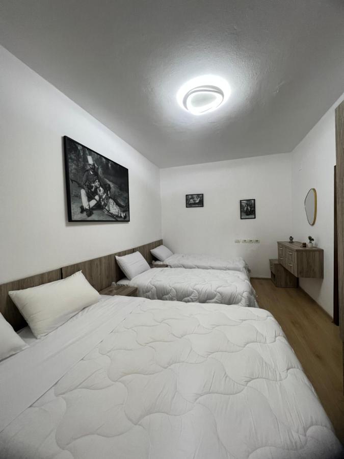 Your Joyful Spot Shkoder Bagian luar foto
