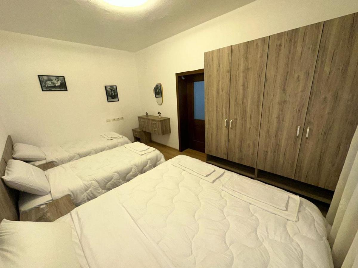 Your Joyful Spot Shkoder Bagian luar foto